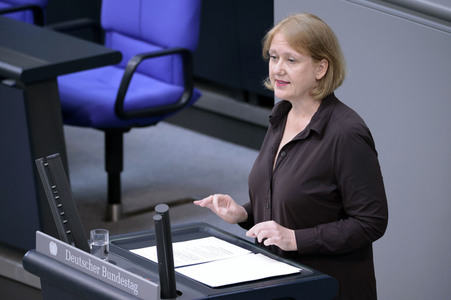 35. Sitzung des Deutschen Bundestages in Berlin