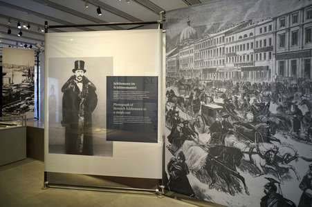 Pressetermin zur Ausstellung 'Schliemanns Welten. Sein Leben. Seine Entdeckungen. Sein Mythos' in Berlin