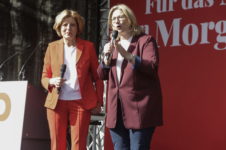 Abschlusskundgebung der SPD zur NRW-Wahl in Köln