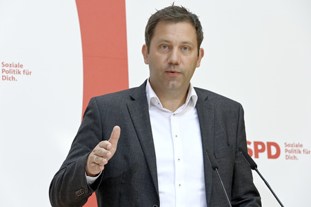 SPD Pressekonferenz zur Landtagswahl in Nordrhein-Westfalen in Berlin