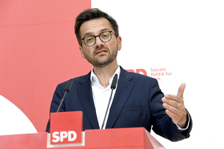 SPD Pressekonferenz zur Landtagswahl in Nordrhein-Westfalen in Berlin
