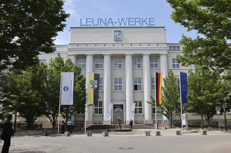 Robert Habeck in Leuna