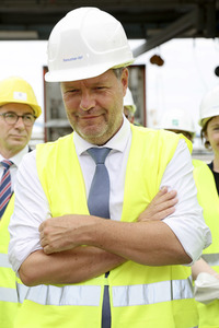Robert Habeck in Leuna