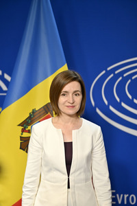 Fototermin mit Maia Sandu und Roberta Metsola im EU-Parlament in Brüssel