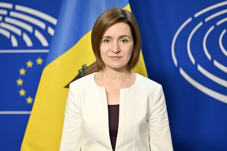 Fototermin mit Maia Sandu und Roberta Metsola im EU-Parlament in Brüssel