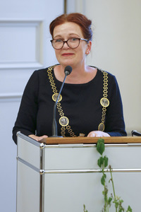 Eintrag von G7-Finanzminstern ins Goldene Buch der Stadt Bonn