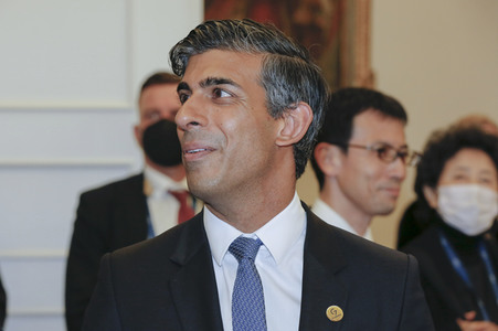 Eintrag von G7-Finanzminstern ins Goldene Buch der Stadt Bonn