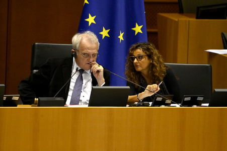Plenartagung zur Bekämpfung der Straflosigkeit bei Kriegsverbrechen in der Ukraine im EU-Parlament in Brüssel