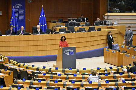 Plenartagung zur Bekämpfung der Straflosigkeit bei Kriegsverbrechen in der Ukraine im EU-Parlament in Brüssel
