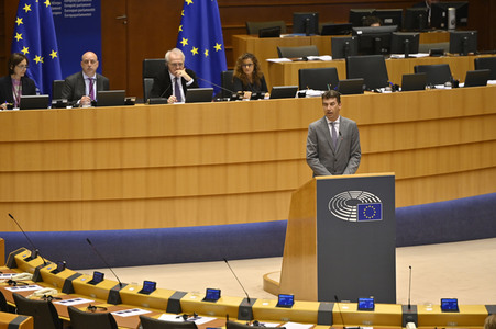 Plenartagung zur Bekämpfung der Straflosigkeit bei Kriegsverbrechen in der Ukraine im EU-Parlament in Brüssel