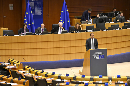 Plenartagung zur Bekämpfung der Straflosigkeit bei Kriegsverbrechen in der Ukraine im EU-Parlament in Brüssel