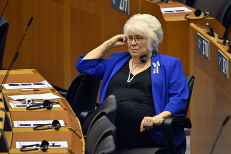 Plenartagung zur Bekämpfung der Straflosigkeit bei Kriegsverbrechen in der Ukraine im EU-Parlament in Brüssel