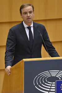 Plenartagung zur Bekämpfung der Straflosigkeit bei Kriegsverbrechen in der Ukraine im EU-Parlament in Brüssel