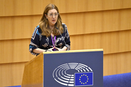 Plenartagung zur Bekämpfung der Straflosigkeit bei Kriegsverbrechen in der Ukraine im EU-Parlament in Brüssel