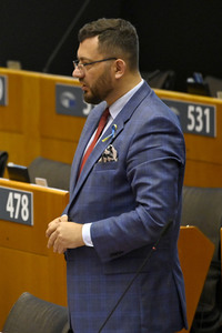 Plenartagung zur Bekämpfung der Straflosigkeit bei Kriegsverbrechen in der Ukraine im EU-Parlament in Brüssel