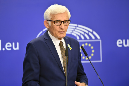 Pressekonferenz zur Trilog-Vereinbarung zur Gasspeicherung im EU-Parlament in Brüssel