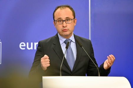 Pressekonferenz zur Trilog-Vereinbarung zur Gasspeicherung im EU-Parlament in Brüssel