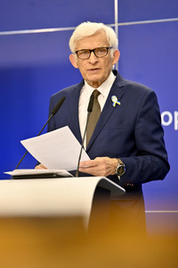 Pressekonferenz zur Trilog-Vereinbarung zur Gasspeicherung im EU-Parlament in Brüssel