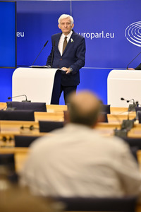 Pressekonferenz zur Trilog-Vereinbarung zur Gasspeicherung im EU-Parlament in Brüssel