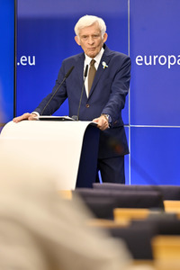 Pressekonferenz zur Trilog-Vereinbarung zur Gasspeicherung im EU-Parlament in Brüssel