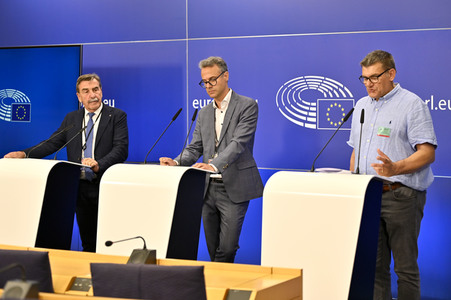 Pressekonferenz zu Volley4EU EU-Parlament in Brüssel
