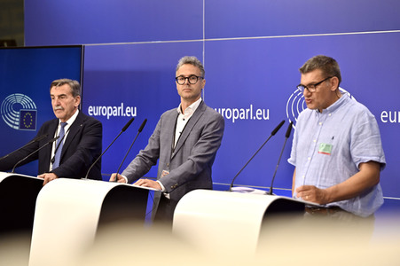Pressekonferenz zu Volley4EU EU-Parlament in Brüssel