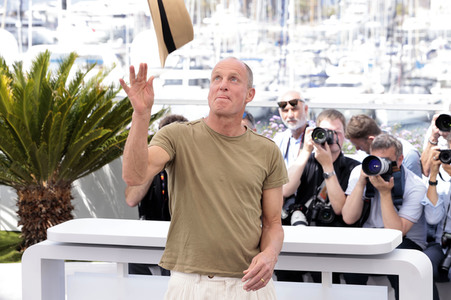 Photocall 'Triangle of Sadness', Cannes Film Festival 2022