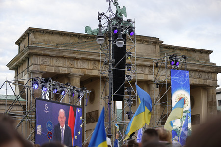 Benefizkonzert 'Save Ukraine - Stop War' in Berlin