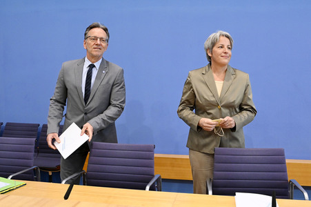 Bundespressekonferenz Vorstellung der Zahlen kindlicher Gewaltopfer in Berlin