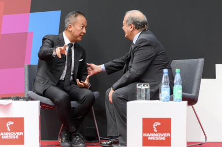 Übergabezeremonie Partnerland Portugal 2022 an Indonesien 2023 auf der Hannover Messe 2022