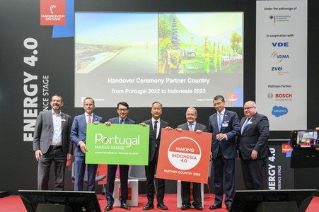 Übergabezeremonie Partnerland Portugal 2022 an Indonesien 2023 auf der Hannover Messe 2022