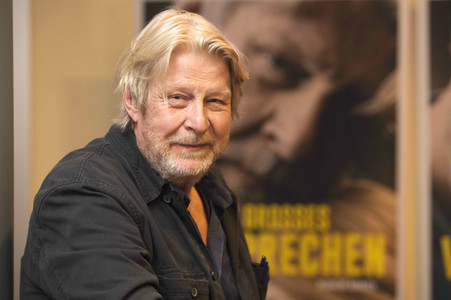 Filmpremiere 'Ein großes Versprechen' in Hannover