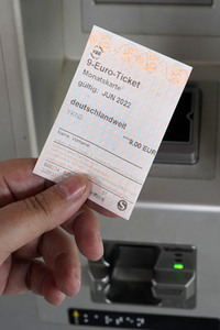 Symbolfoto 9-Euro-Ticket