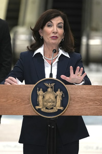 Pressekonferenz mit Kathy Hochul in New York