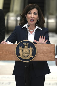 Pressekonferenz mit Kathy Hochul in New York