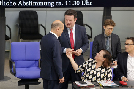 42. Sitzung des Deutschen Bundestages in Berlin