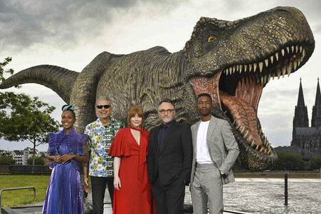 Photocall 'Jurassic World: Ein neues Zeitalter' in Köln