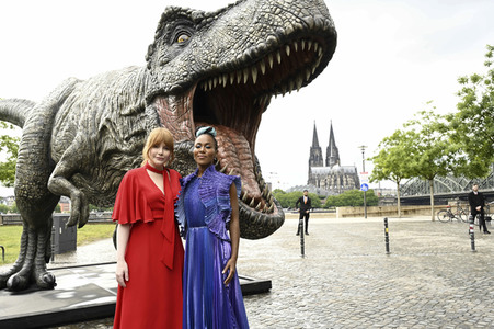Photocall 'Jurassic World: Ein neues Zeitalter' in Köln