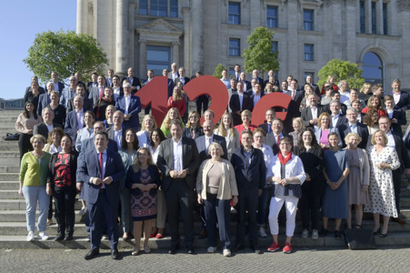 Kundgebung zur Befürwortung des 12-Euro-Mindestlohns in Berlin