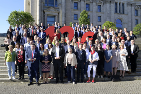 Kundgebung zur Befürwortung des 12-Euro-Mindestlohns in Berlin