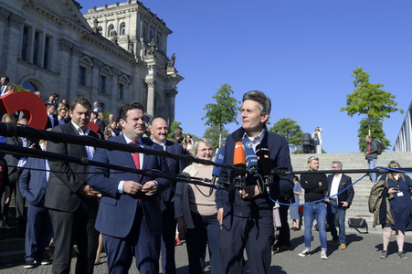 Kundgebung zur Befürwortung des 12-Euro-Mindestlohns in Berlin