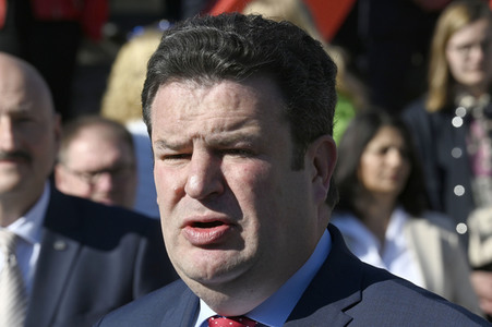 Kundgebung zur Befürwortung des 12-Euro-Mindestlohns in Berlin