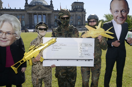 Protestaktion gegen das Sondervermögen in Berlin