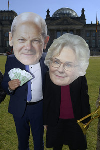 Protestaktion gegen das Sondervermögen in Berlin