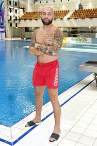 Pressekonferenz 'RTL Turmspringen' in Berlin