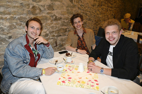 Sternstunden Benefiz Oldtimer Rallye 2022 in Spalt