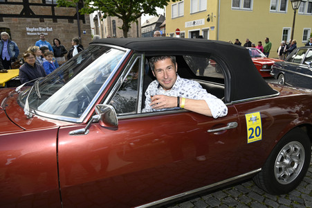 Sternstunden Benefiz Oldtimer Rallye 2022 in Spalt