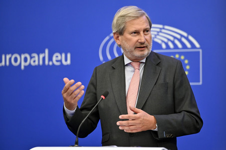 Pressekonferenz zum Entwurf des Gesamthaushaltsplans 2023 im EU-Parlament in Straßburg