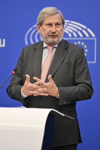 Pressekonferenz zum Entwurf des Gesamthaushaltsplans 2023 im EU-Parlament in Straßburg