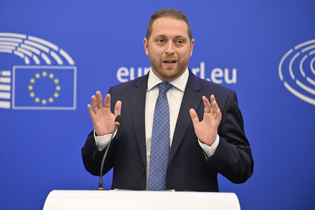 Pressekonferenz zum einheitlichen Ladegerät im EU-Parlament in Straßburg